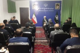 اعضاء ستاد گرامیداشت هفته کارگر استان مازندران و شهرستان قائم شهر ، با حضور در دفتر امام جمعه ، با آیت الله معلمی دیدار کردند + تصاویر