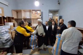آیت الله معلمی ، با همراهی مسئولین شهری ، ضمن حضور در اداره پست شهرستان قائم شهر ، بمناسبت روز جهانی پست ، از زحمات و خدمات کارکنان این مجموعه تقدیر فرمودند+تصاویر